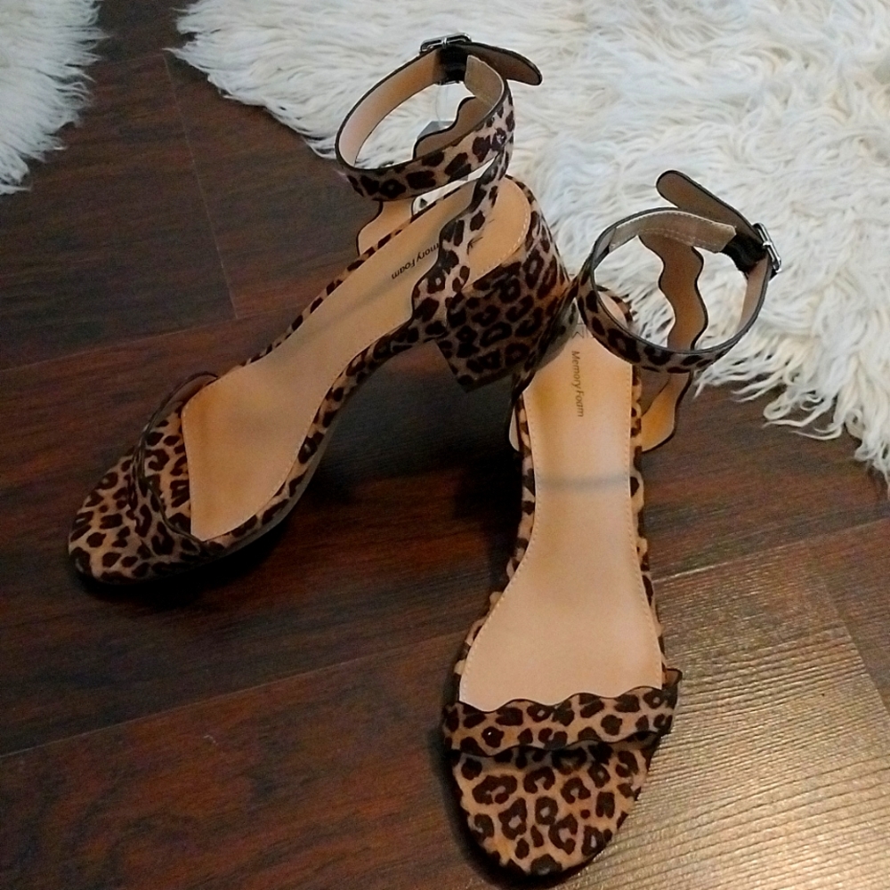 Leopard block heel memory foam
